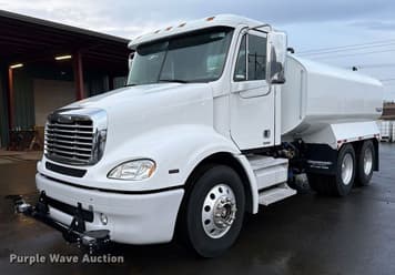 Main image Freightliner Columbia