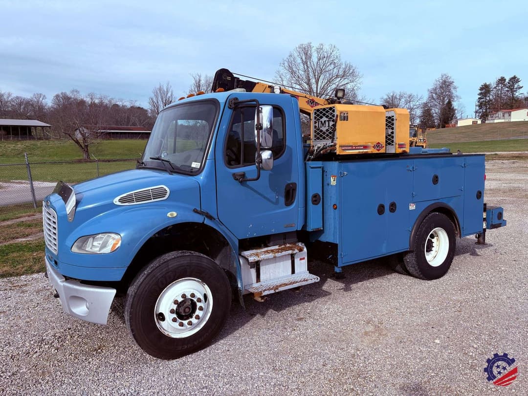 Image of Freightliner M2 106 Primary image