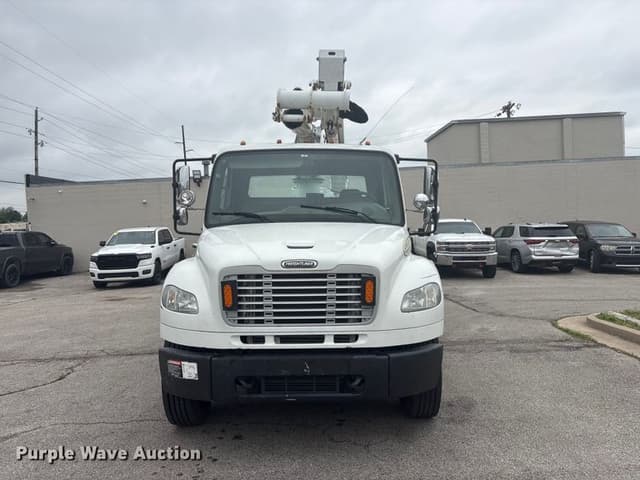 Image of Freightliner Business Class M2 equipment image 1