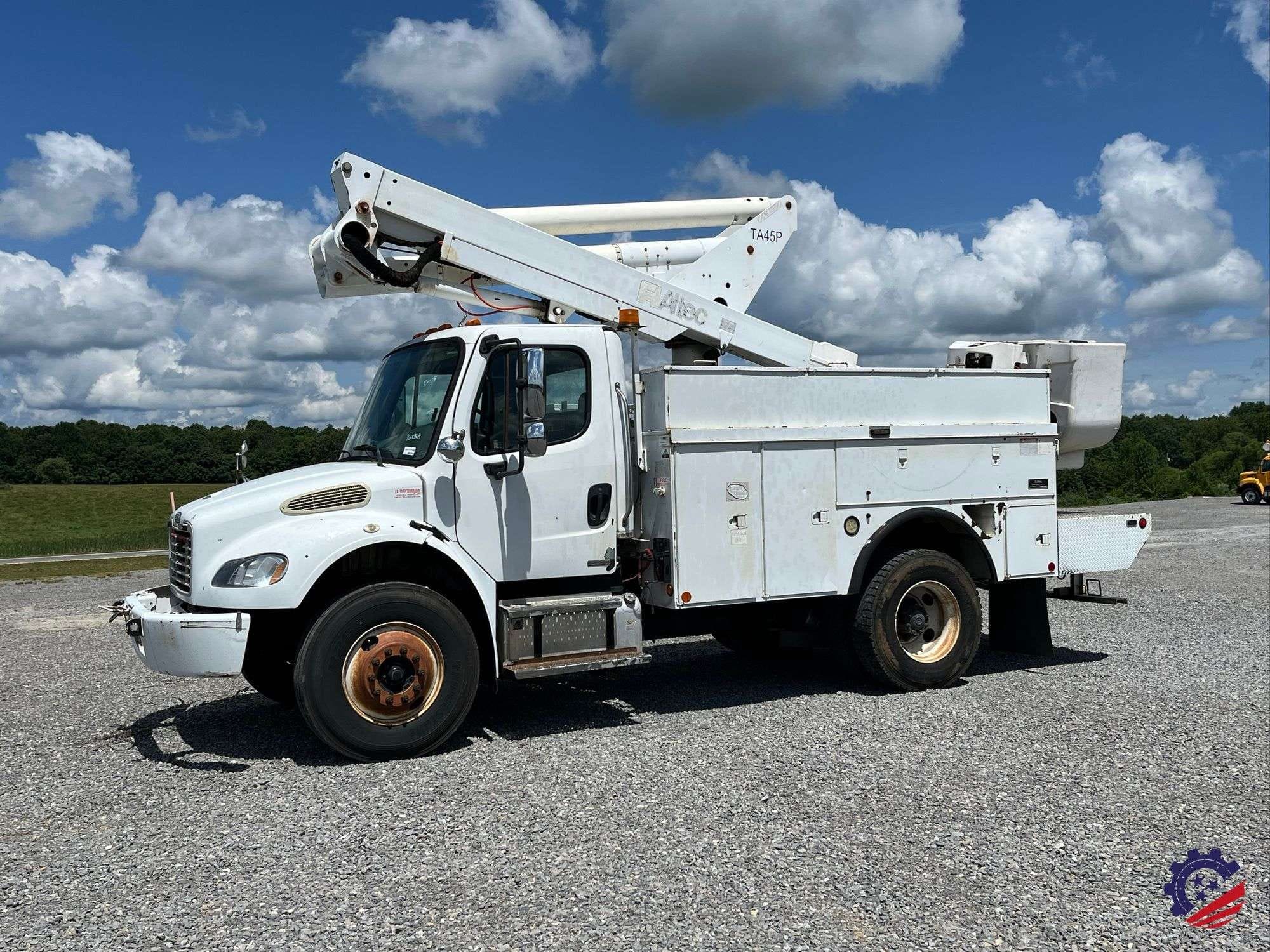 2009 Freightliner M2 Equipment Image0