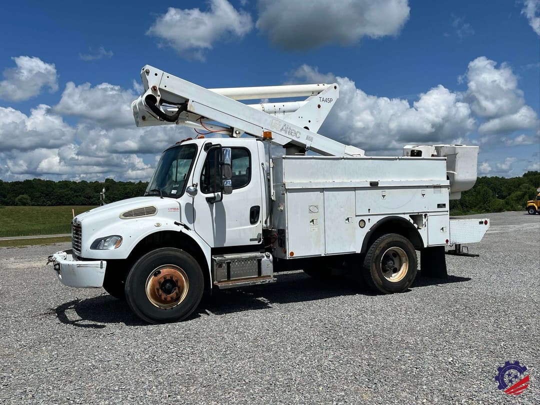 Image of Freightliner M2 Primary image