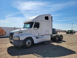 2009 Freightliner ST120 Image