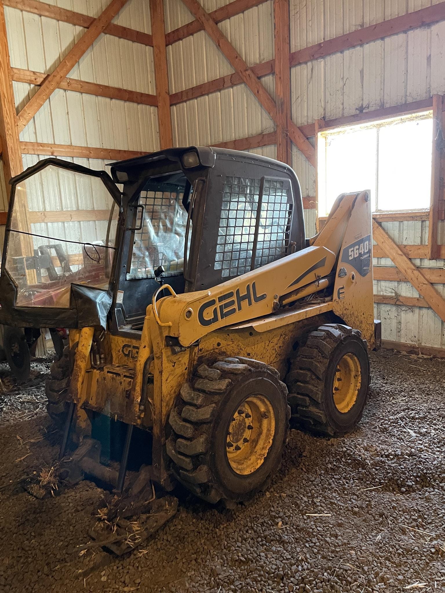 2009 Gehl 5640E Equipment Image0