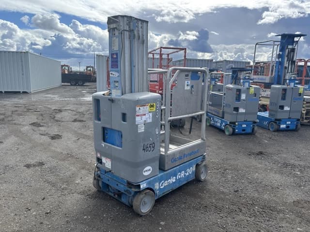 Image of Genie GR-20 equipment image 2