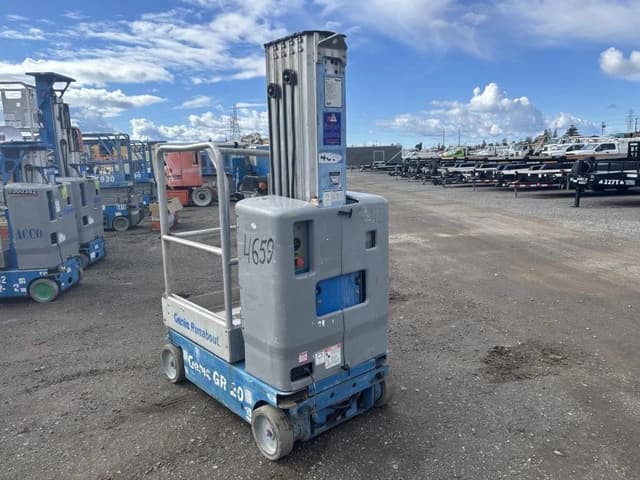 Image of Genie GR-20 equipment image 3