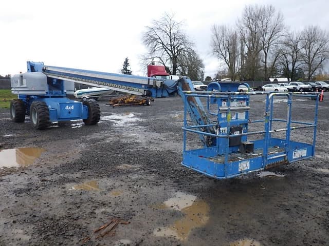 Image of Genie S-85 equipment image 2