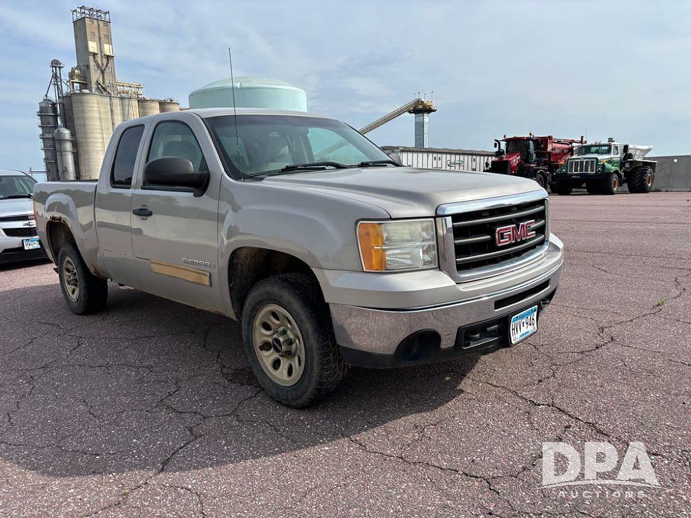 Image of GMC 1500 Primary image