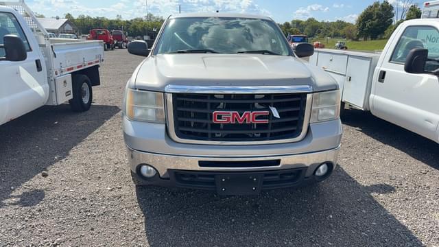 Image of GMC 2500 equipment image 1
