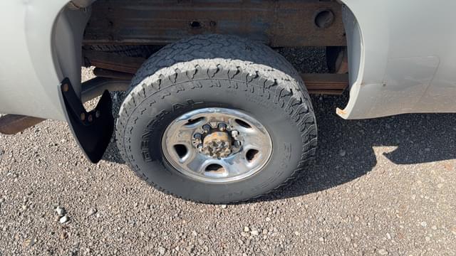 Image of GMC 2500 equipment image 4