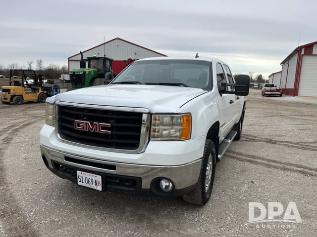 Image of GMC 2500HD equipment image 1