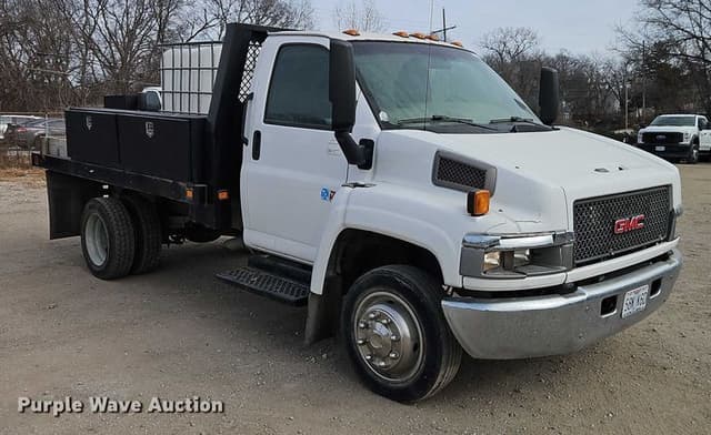 Image of GMC C5500 equipment image 2