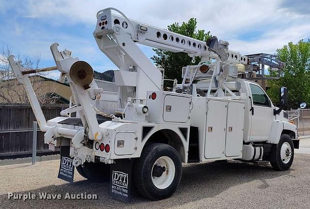 Image of GMC C8500 equipment image 4