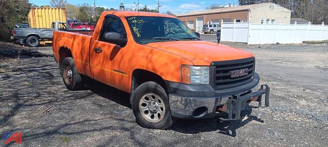 Image of GMC Sierra 1500 equipment image 3