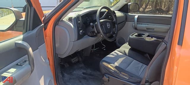 Image of GMC Sierra 1500 equipment image 4