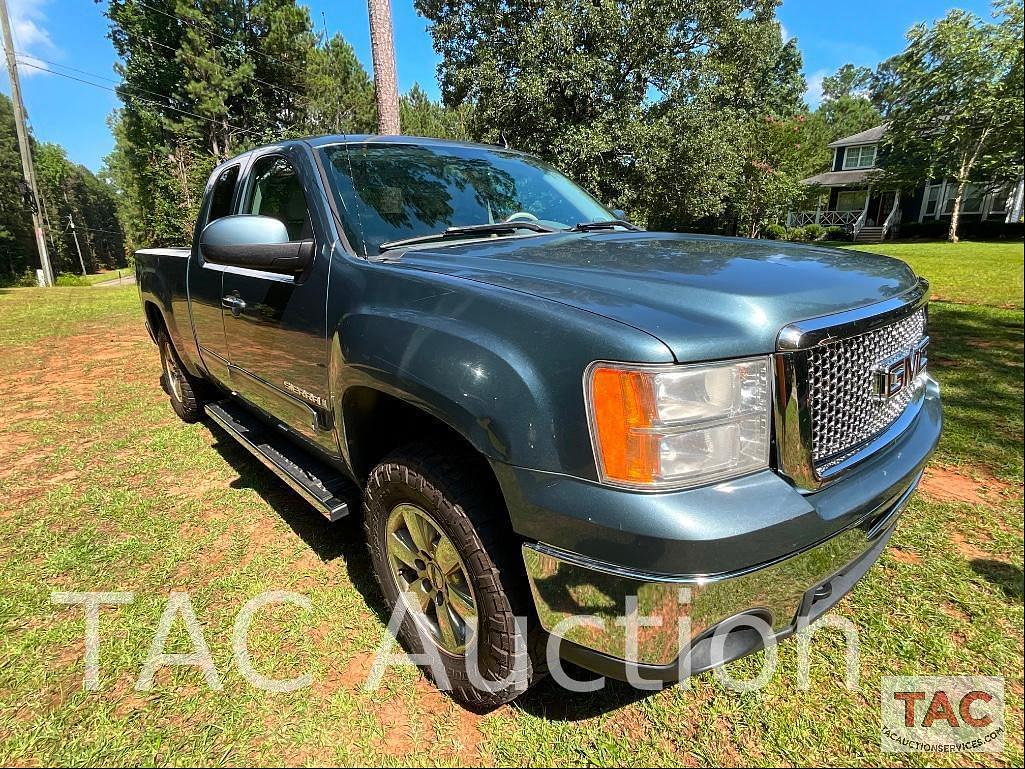 Image of GMC Sierra 1500 Primary image