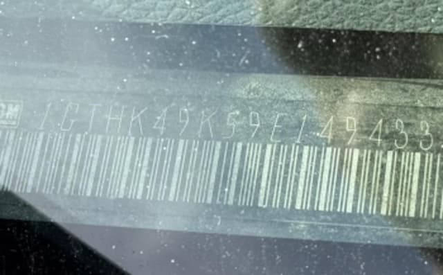 Image of GMC 2500HD equipment image 4