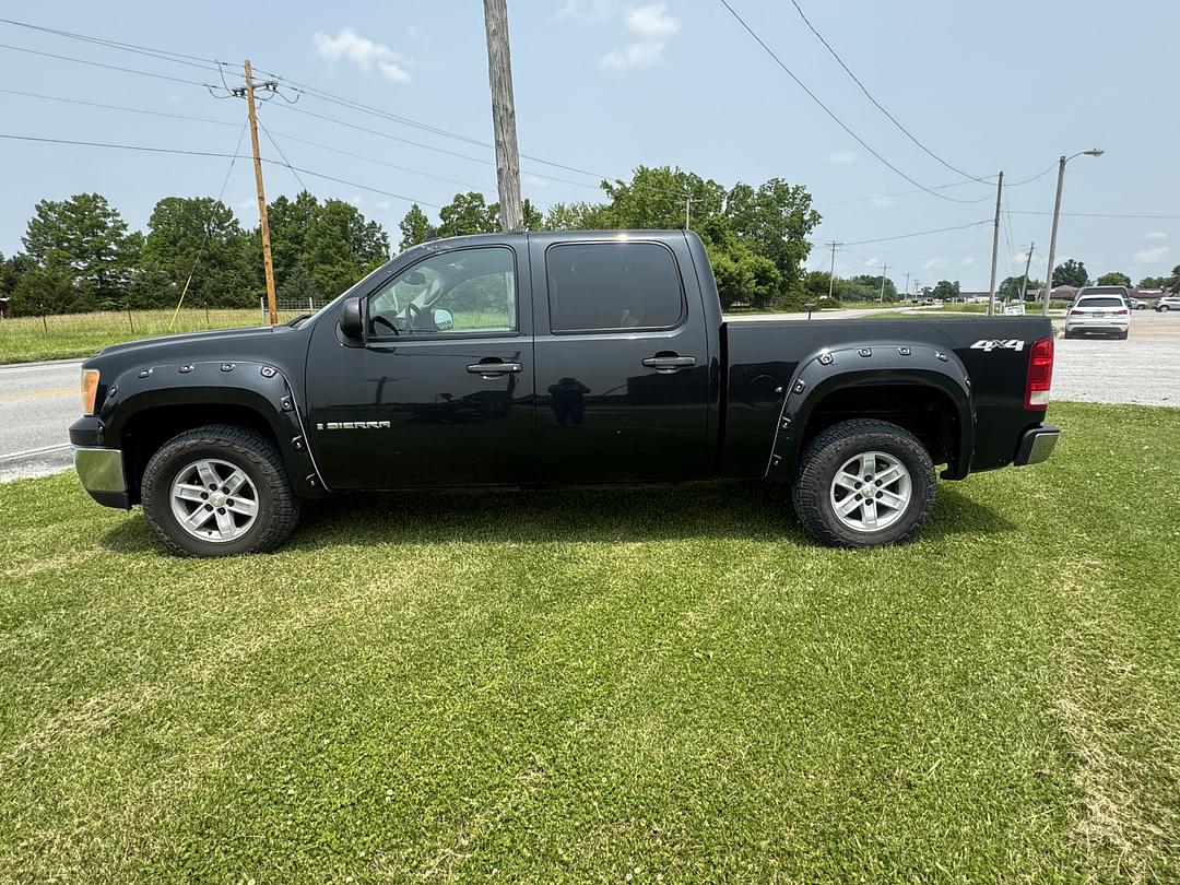 Image of GMC 1500 Primary image