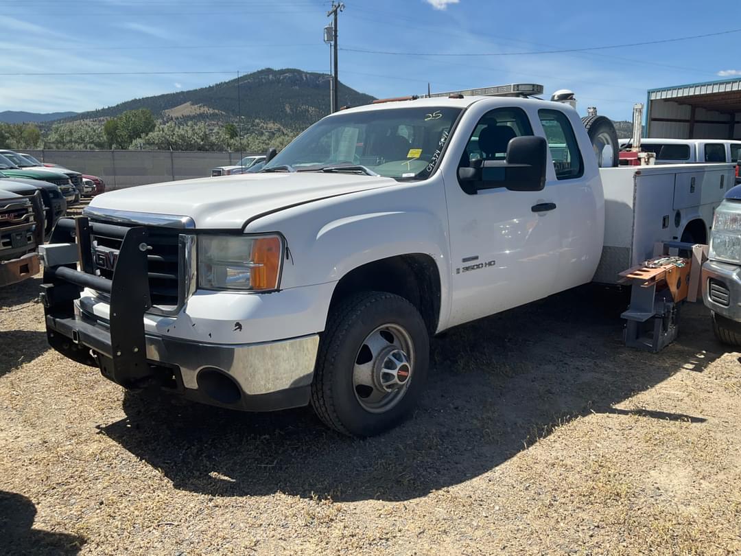 Image of GMC 3500HD Primary image