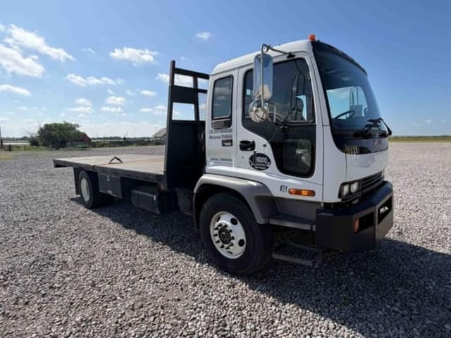 Image of GMC T7500 equipment image 1