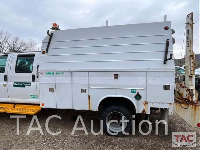 Image of GMC Topkick C5500 equipment image 2