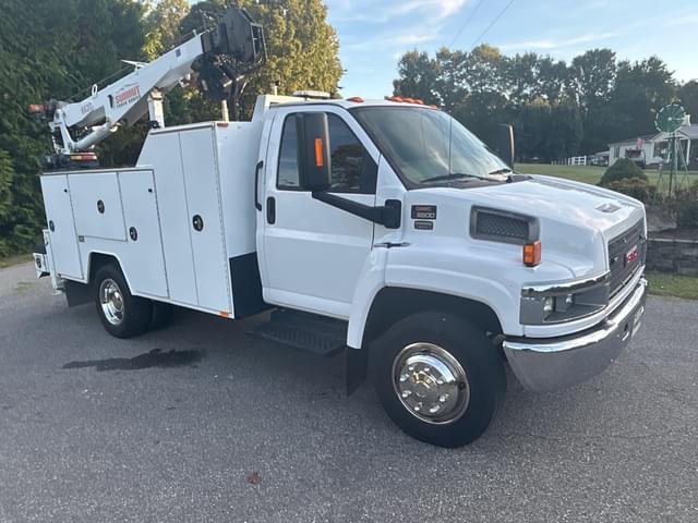Image of GMC Topkick C5500 equipment image 1