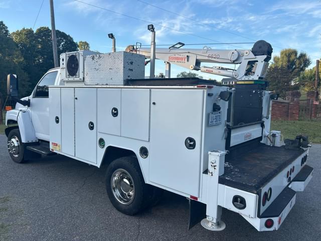 Image of GMC Topkick C5500 equipment image 3