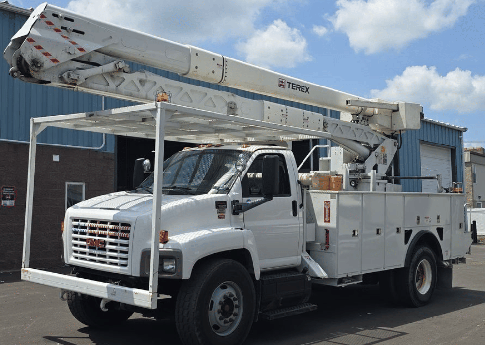 2009 GMC Topkick C7500 Equipment Image0