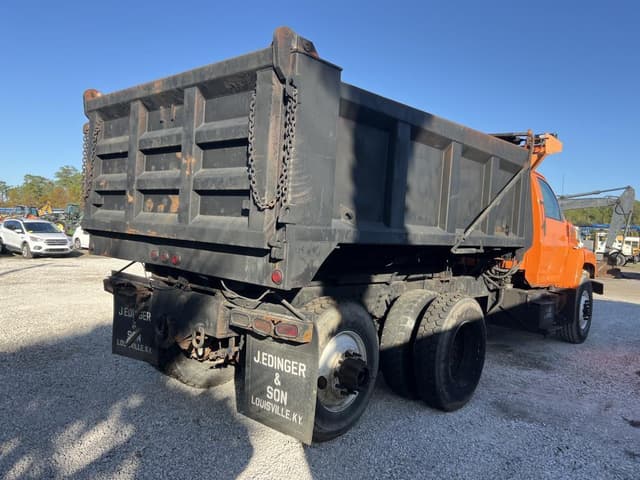 Image of GMC Topkick C8500 equipment image 3