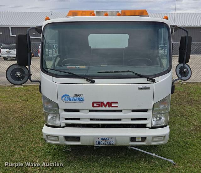 Image of GMC W5500 equipment image 1