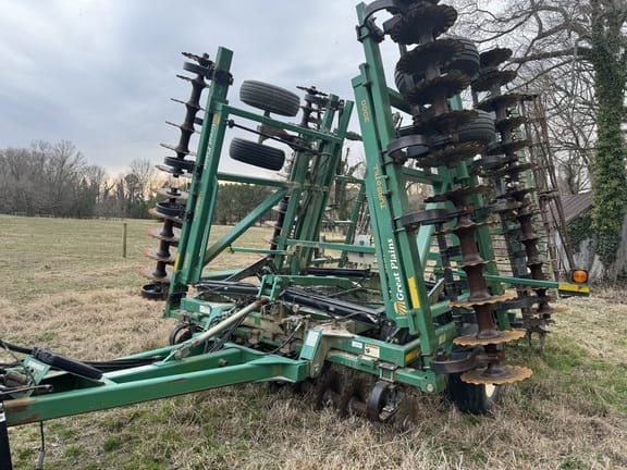 2009 Great Plains 3000TT Equipment Image0