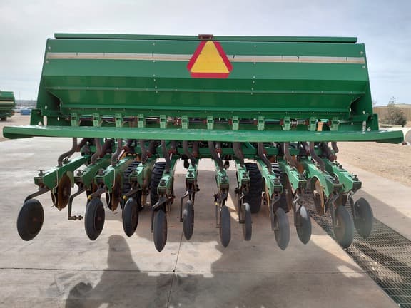 Image of Great Plains 3S-3000 equipment image 3