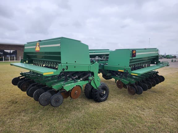 Image of Great Plains 3S-3000HD equipment image 4