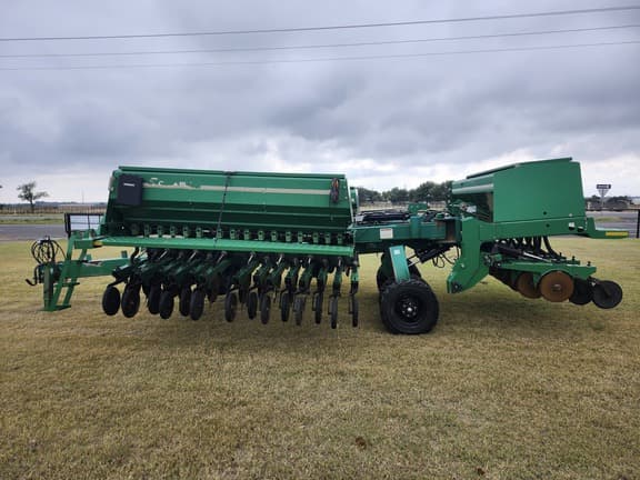 Image of Great Plains 3S-3000HD equipment image 1