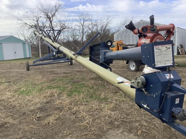 Image of Harvest International H1062 equipment image 2