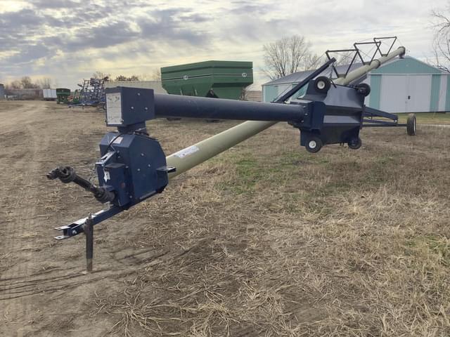 Image of Harvest International H1062 equipment image 1