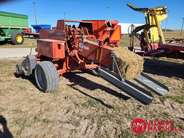 Image of AGCO Hesston 7115 equipment image 2