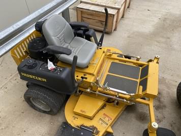 Main image Hustler FasTrak Super Duty