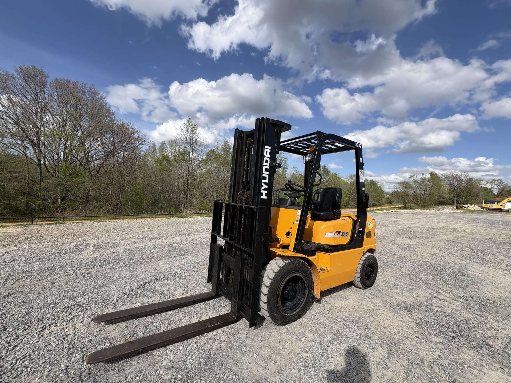 2009 Hyundai HDF30-5 Equipment Image0