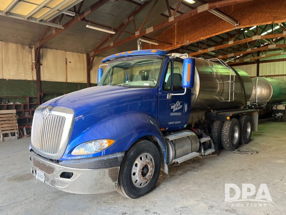 2009 International ProStar Premium Equipment Image0