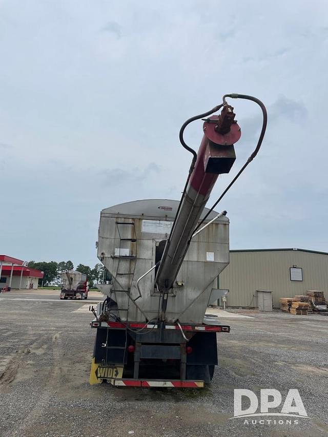 Image of International  Transtar 8600 equipment image 3