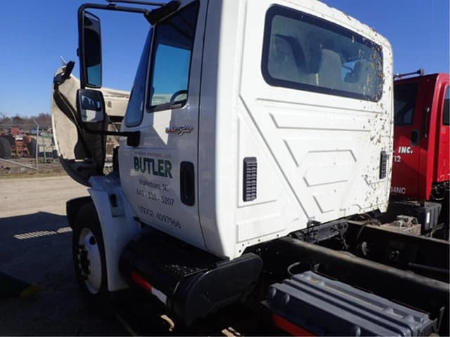 Image of International 4000 equipment image 2