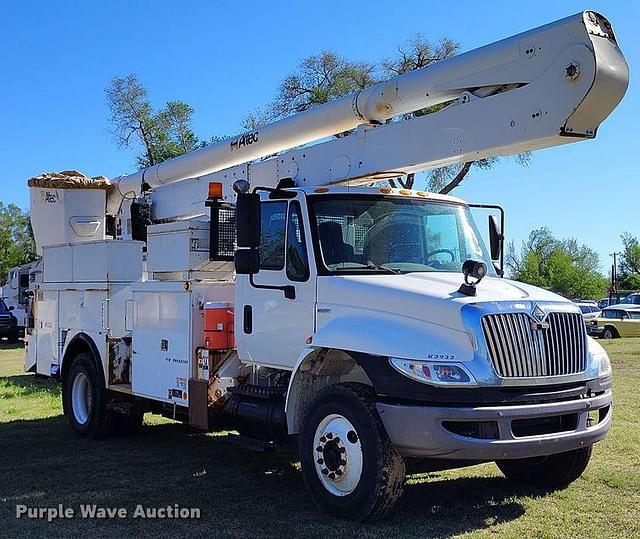 Image of International 4400 equipment image 2
