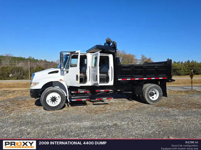 Image of International 4400 equipment image 1