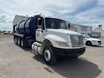 Main image International 4400