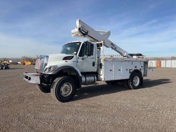 Main image International 7300