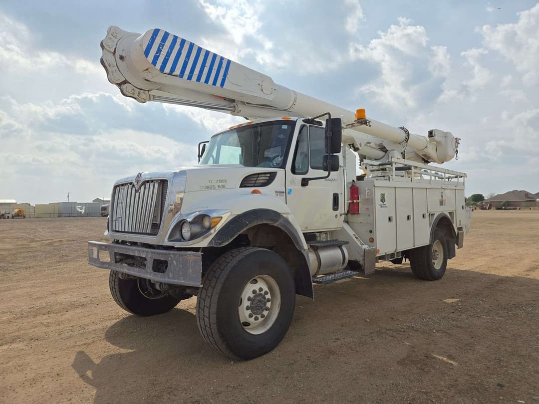 Image of International 7300 Primary image