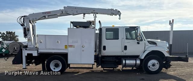 Image of International 7400 equipment image 3