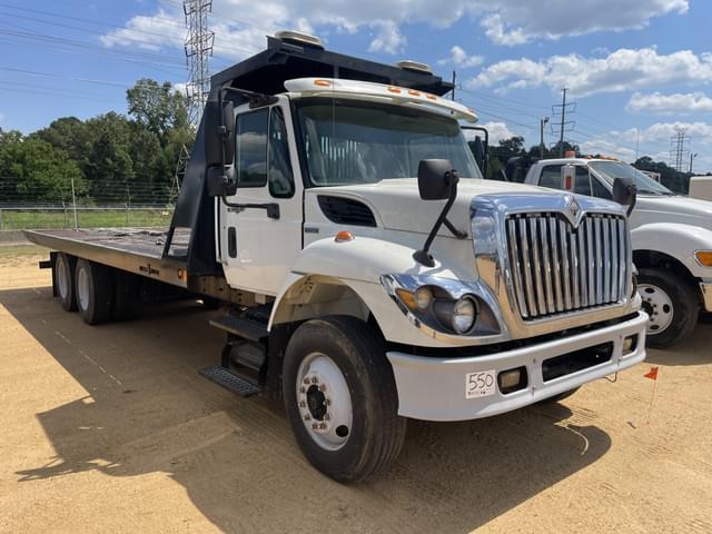 Image of International Workstar 7400 equipment image 3