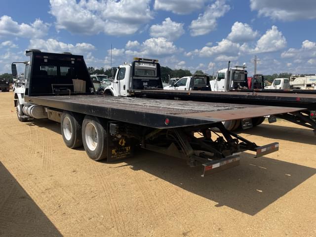 Image of International Workstar 7400 equipment image 1