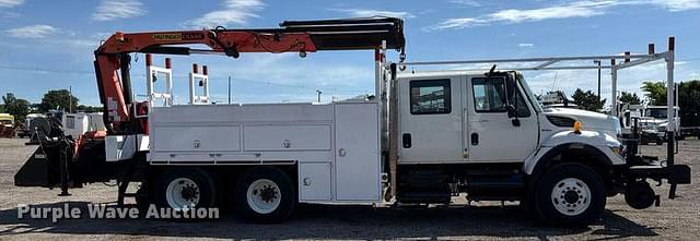 Image of International 7500 equipment image 3